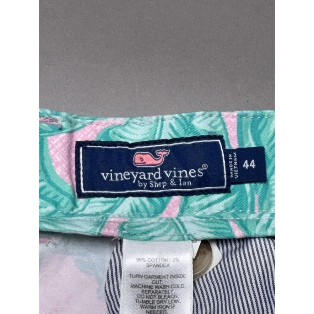 Vineyard Vines Men's Banana Leaf Shorts 44 Green Pink Preppy Hamptons Resort